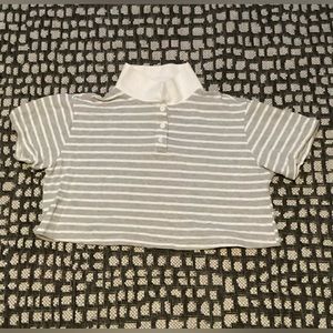 Wild fable gray and white crop top